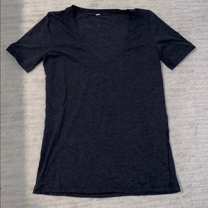Lululemon charcoal grey love tee
